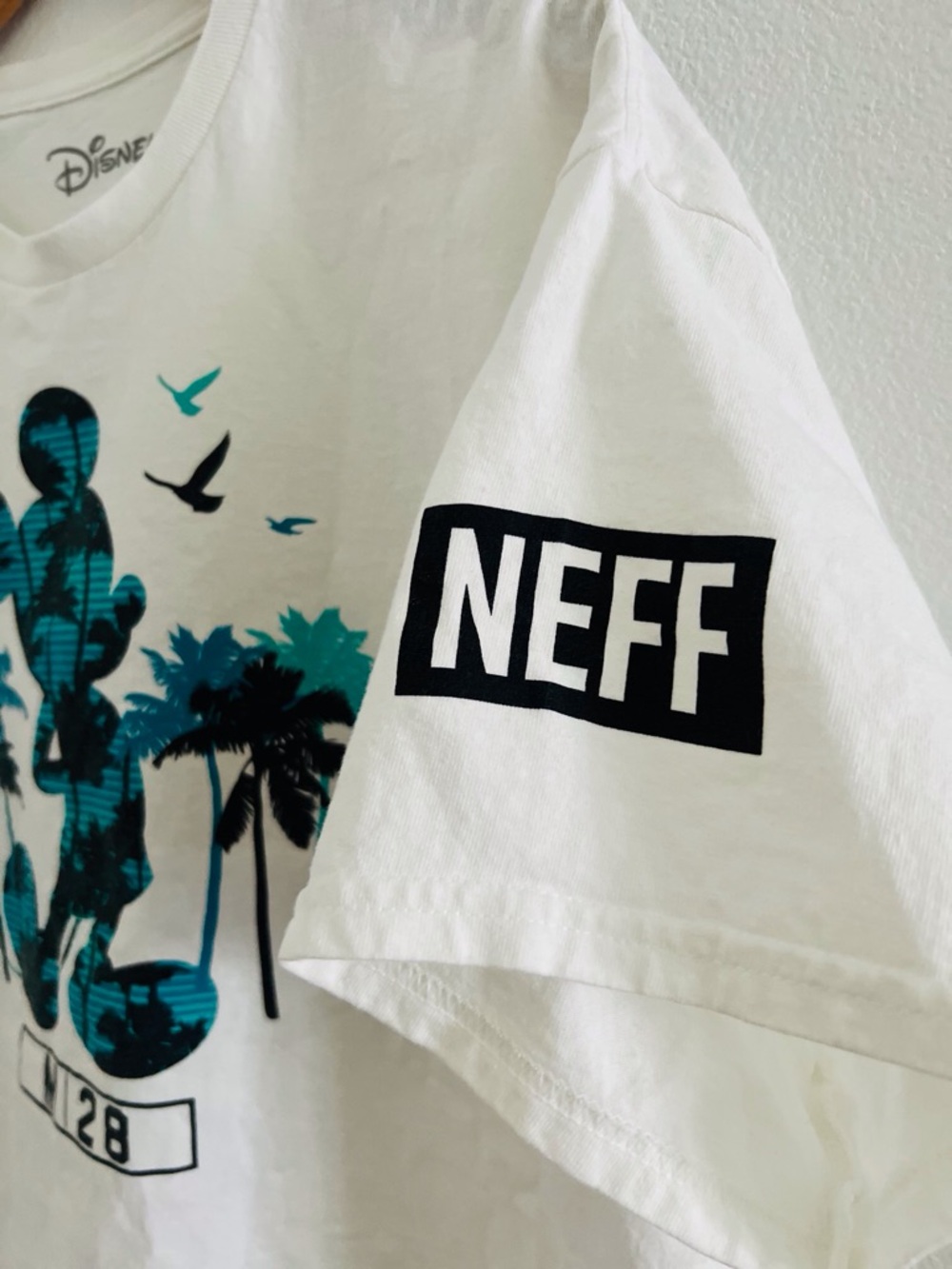 Disney x NEFF Tropical Mickey Shirt - Picture 4 of 5